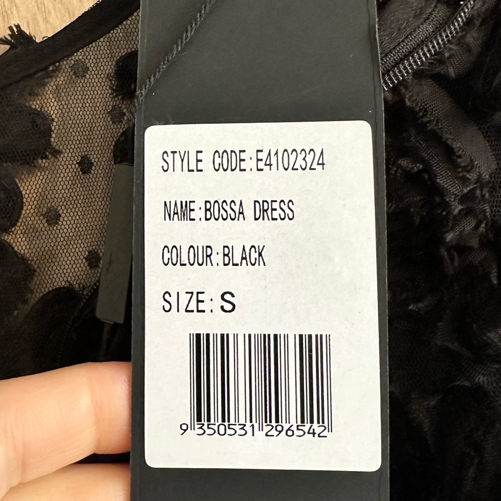 NWT Elliatt Bossa Tulle Floral Appliqué Maxi Dress - Picture 8 of 12